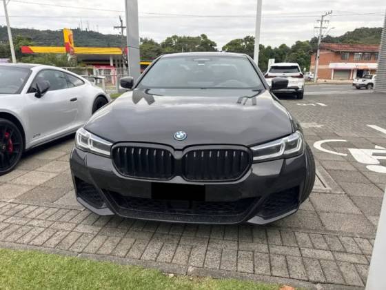 BMW 530e 2.0 16V TWINPOWER HÍBRIDO M SPORT AUTOMÁTICO BMW 530e 2.0 16V TWINPOWER HÍBRIDO M SPORT AUTOMÁTICO